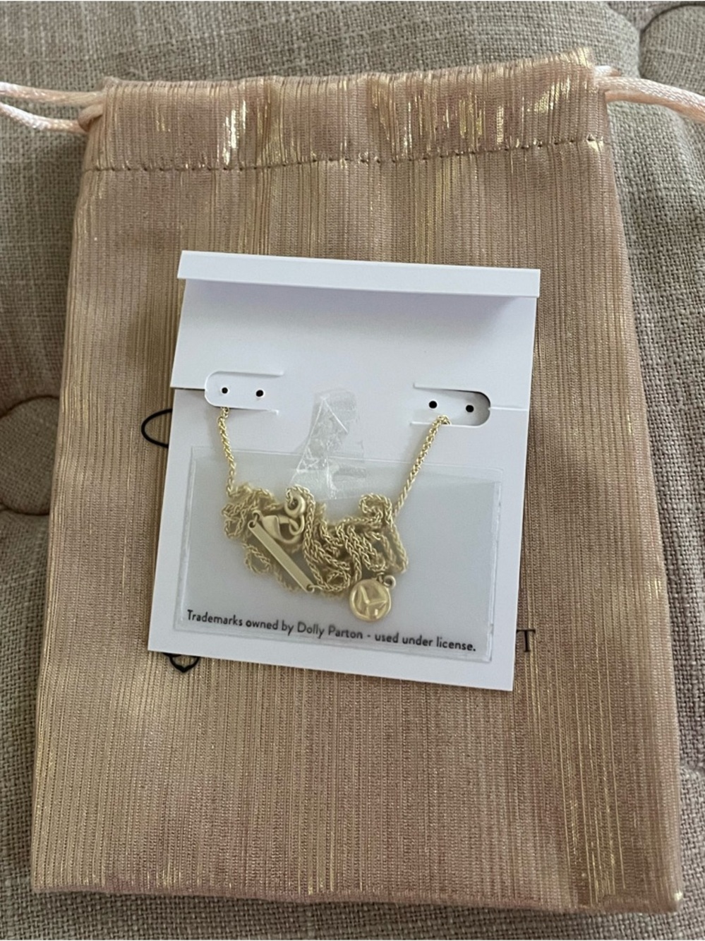 NWOT Kendra Scott x Dolly Parton Elisa White Drusy Dolly Necklace - Picture 4 of 5
